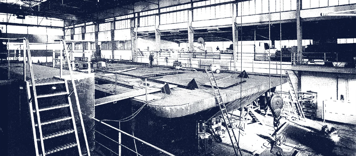 Construction of the ferry “Rönnebeck” at the Fassmer shipyard in 1973 – the company’s first major ferry newbuild with 100 tons payload and capacity for 260 passengers.
