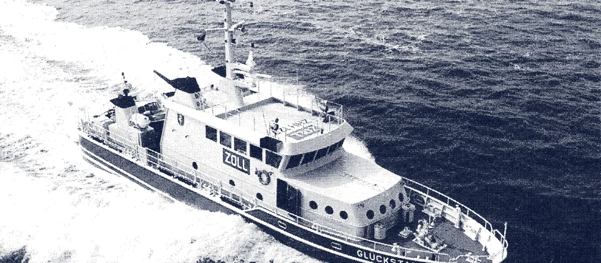 Customs cruiser “Glückstadt”, built by Fassmer in 1991 – a powerful government vessel and forerunner of later special-purpose ships such as the police boat “Bürgermeister Brauer.”