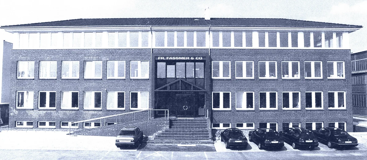 New administration building of Fr. Fassmer & Co. on the shipyard premises in Berne – occupied in 1994 as a modern centre for management and planning.